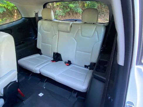 Used 2020 Kia Telluride SX w/ Towing Package FWD image 44