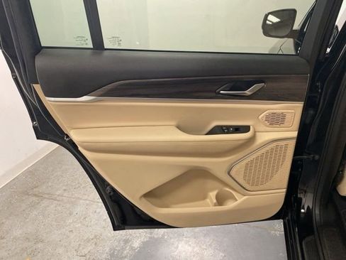 Used 2021 Jeep Grand Cherokee L Limited image 25