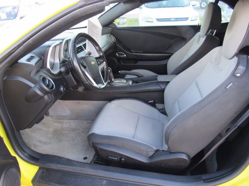 Used 2015 Chevrolet Camaro LT image 9