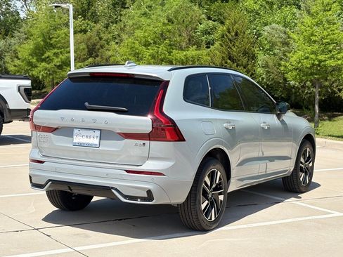 New 2026 Volvo XC60 B5 Core w/ Protection Package Premier image 6