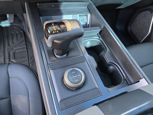 Used 2024 GMC Hummer EV 3X image 21