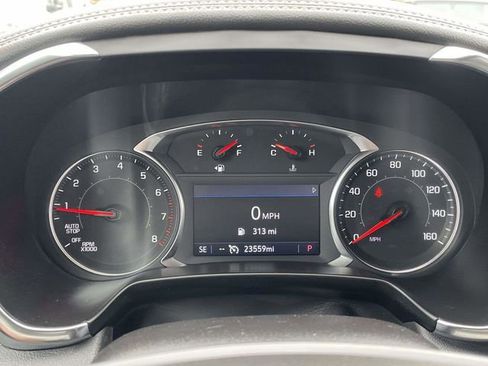 Used 2025 Chevrolet Blazer LT image 17