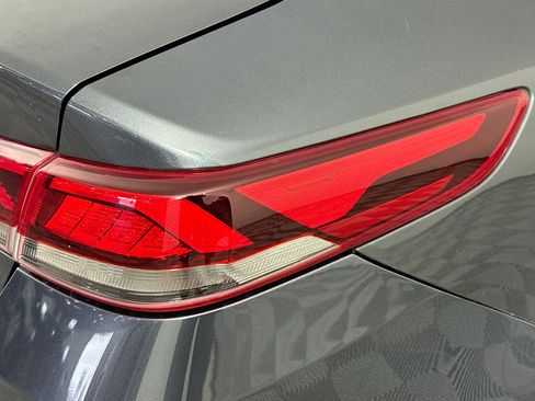 Used 2020 Kia Optima SE FWD image 32