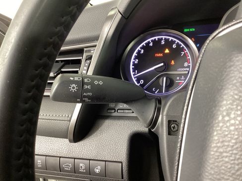 Used 2021 Toyota Camry SE w/ Cold Weather Package image 20