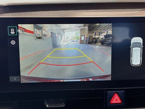 Used 2026 Kia Carnival EX FWD image 14