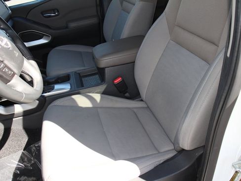 Used 2022 Nissan Frontier SV RWD image 23