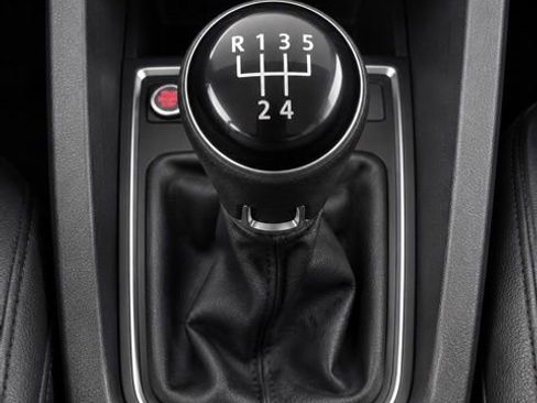 Used 2017 Volkswagen Jetta SE FWD image 19