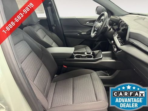 Certified 2026 Chevrolet Equinox LT w/ LPO, Floor Liner Package FWD image 5