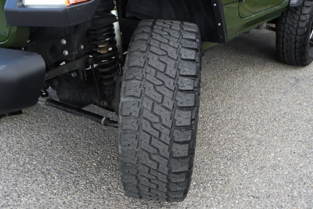 Used 2024 Jeep Wrangler Sport AWD/4WD image 37