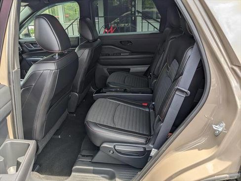 Used 2024 Nissan Pathfinder Rock Creek AWD/4WD image 13