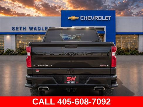 Used 2022 Chevrolet Silverado 1500 RST AWD/4WD image 6