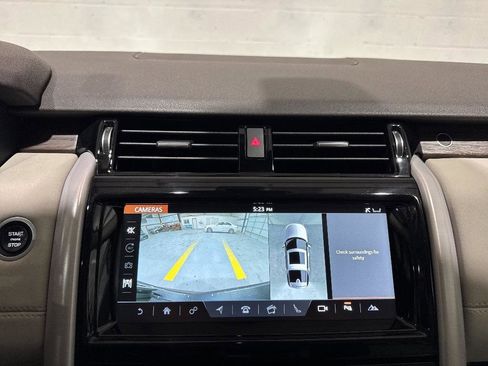 Used 2018 Land Rover Discovery HSE image 43