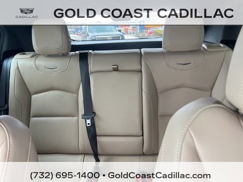 Certified 2024 Cadillac XT4 Luxury w/ Cold Weather Package image 18