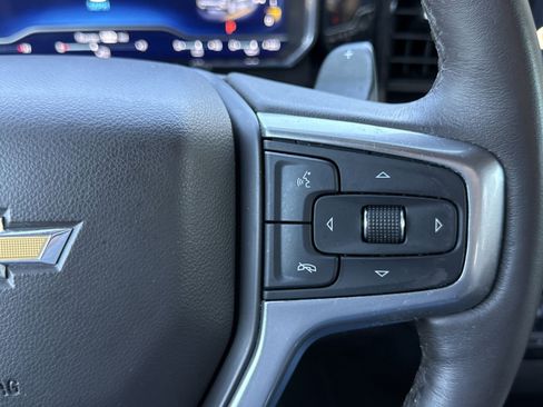Used 2022 Chevrolet Silverado 1500 LTZ AWD/4WD image 22