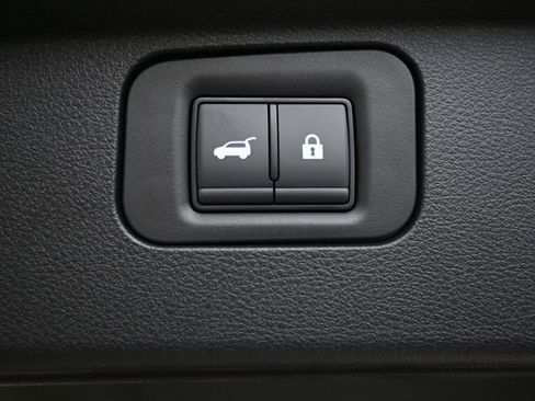 New 2026 Nissan Armada SL w/ Captain's Chari Seat Package image 15