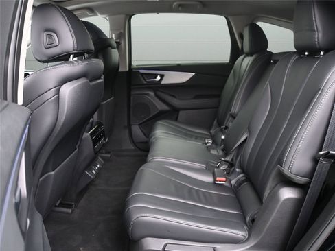 Used 2023 Acura MDX SH-AWD w/ Technology Package image 9