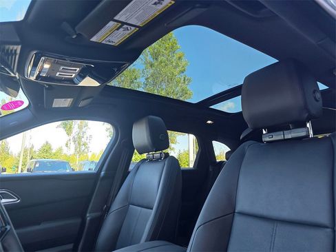 New 2026 Land Rover Range Rover Velar Dynamic SE image 23