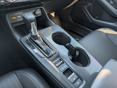 Used 2022 Honda Civic Touring image 22