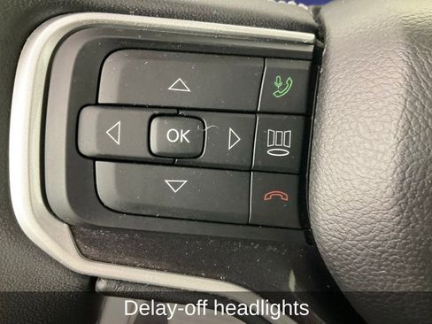 Used 2023 Jeep Wagoneer 4WD w/ Premium Group I image 23