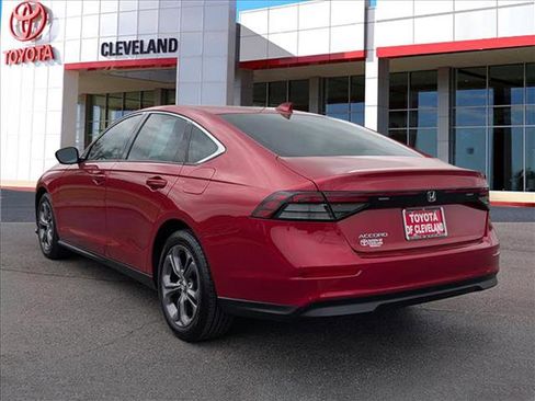 Used 2023 Honda Accord EX image 4