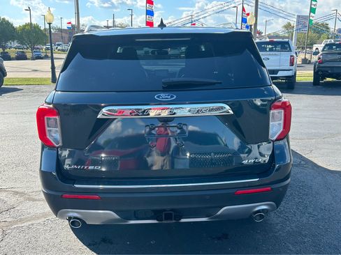 Used 2023 Ford Explorer Limited w/ Equipment Group 301A image 6