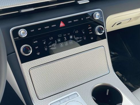 New 2026 Genesis GV80 3.5T Prestige AWD/4WD image 17