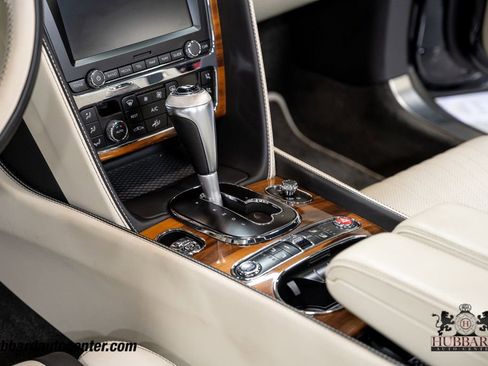 Used 2018 Bentley Continental GT image 24