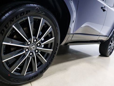 Used 2026 Lexus GX 550 image 22