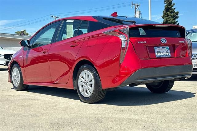 Used 2016 Toyota Prius Two FWD image 5