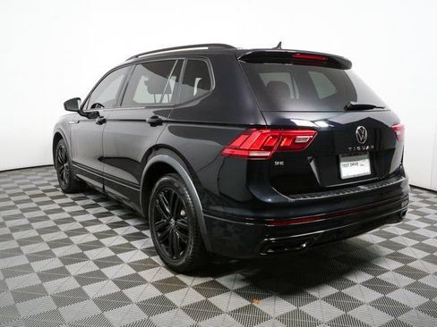 Used 2022 Volkswagen Tiguan SE R-Line FWD image 29