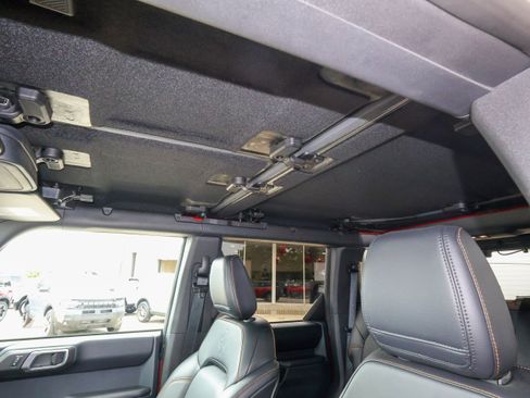 Used 2024 Ford Bronco Badlands AWD/4WD image 13