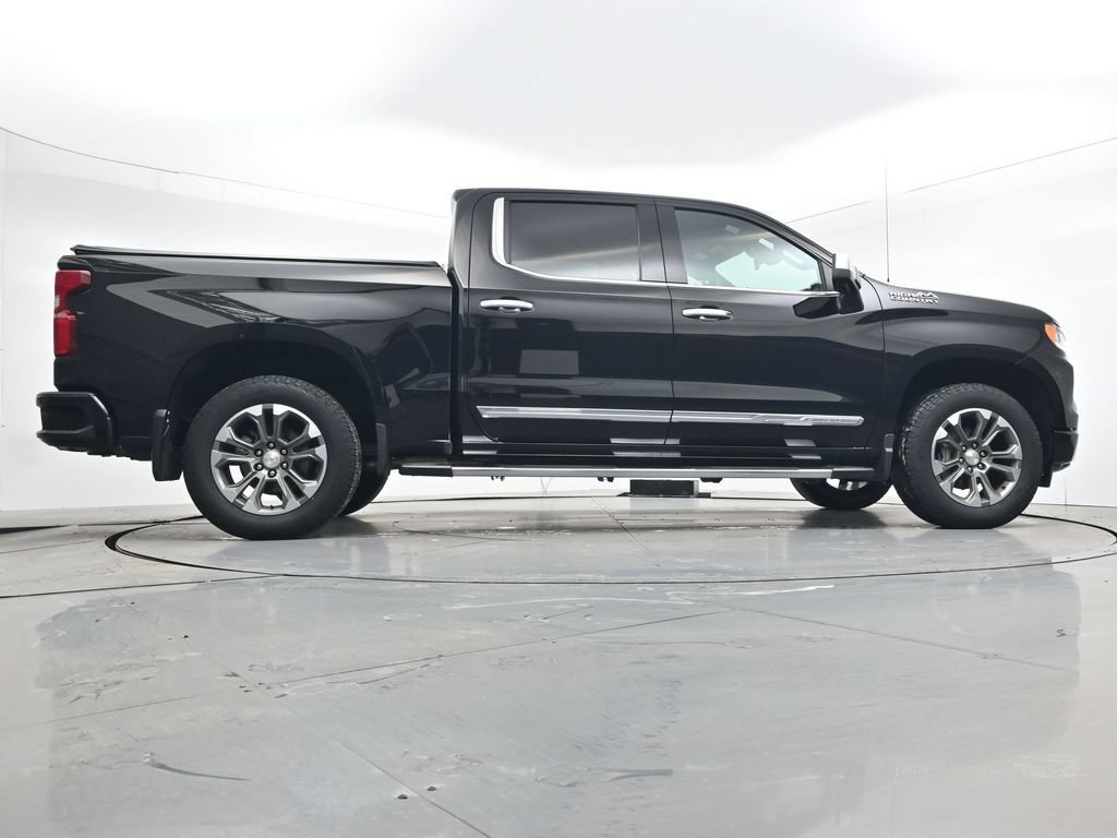 Used 2023 Chevrolet Silverado 1500 High Country AWD/4WD image 30