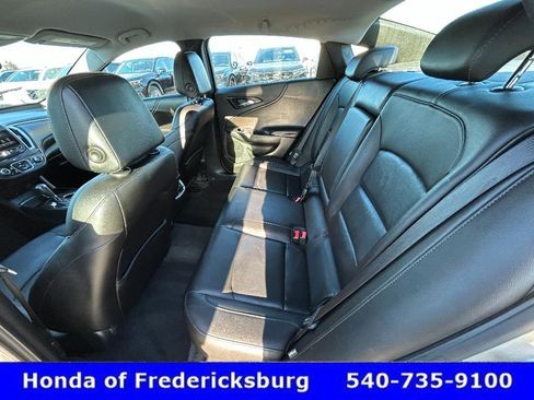 Used 2016 Chevrolet Malibu LT w/ Leather Package image 29