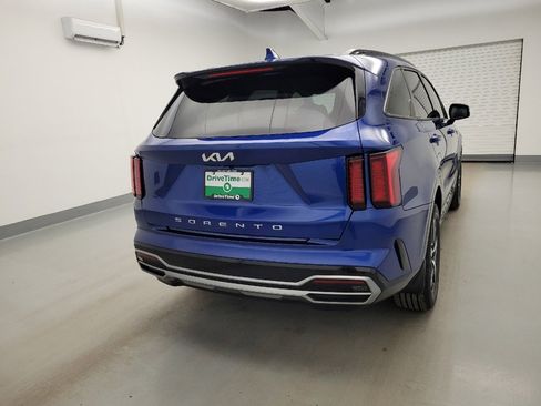 Used 2022 Kia Sorento S image 7