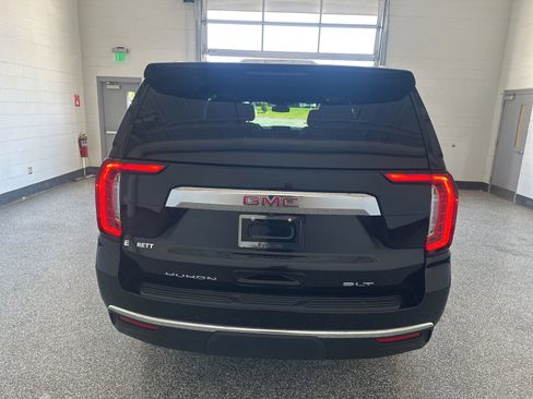 Used 2024 GMC Yukon XL SLT w/ SLT Luxury Package AWD/4WD image 8