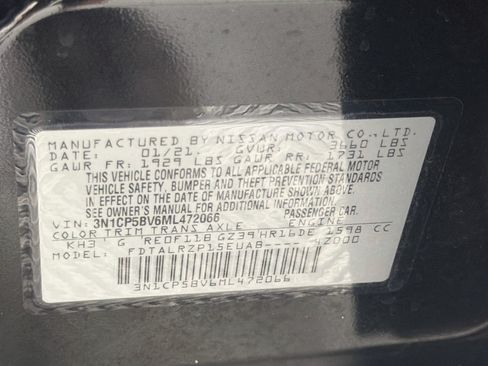 Used 2021 Nissan Kicks S FWD image 12
