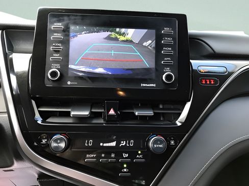 Used 2024 Toyota Camry LE FWD image 20