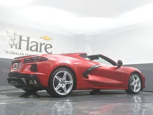 Used 2025 Chevrolet Corvette Stingray Preferred Cpe w/ Chrome Exterior Badge Package image 32