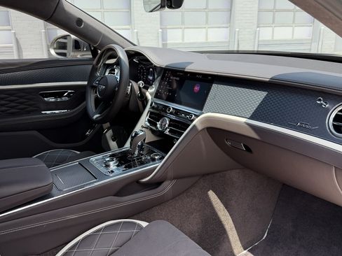 Certified 2024 Bentley Flying Spur W12 AWD/4WD image 2