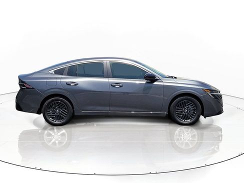 New 2026 Nissan Sentra SV w/ SV Convenience Package FWD image 2