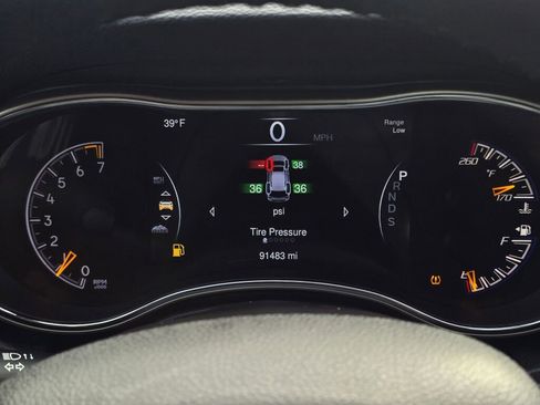 Used 2015 Jeep Grand Cherokee Laredo w/ Security & Convenience Group image 23