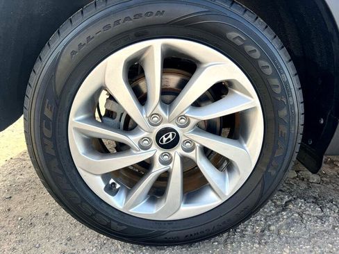 Used 2017 Hyundai Tucson SE image 11