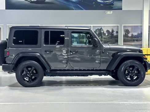 Used 2023 Jeep Wrangler Unlimited Sport AWD/4WD image 8