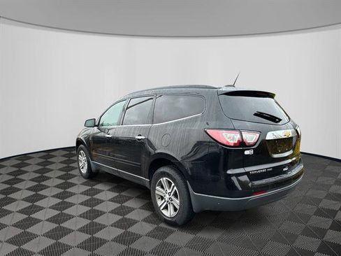 Used 2017 Chevrolet Traverse LT image 5