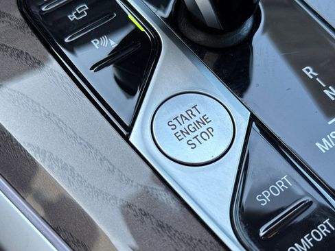 Used 2022 BMW X5 xDrive40i w/ Premium Package image 34