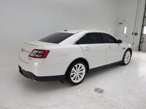 Used 2016 Ford Taurus Limited w/ Driver Assist Package image 5