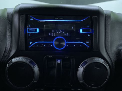 Used 2012 Jeep Wrangler Sport image 21