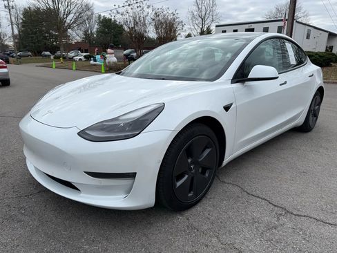 Used 2022 Tesla Model 3 Long Range image 9