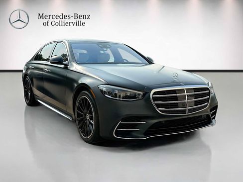 Used 2022 Mercedes-Benz S 580 4MATIC Sedan image 3