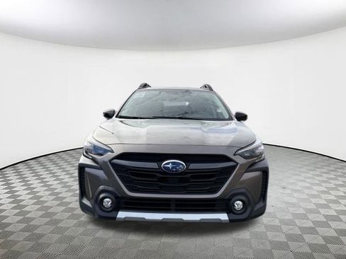 Used 2023 Subaru Outback Limited image 2